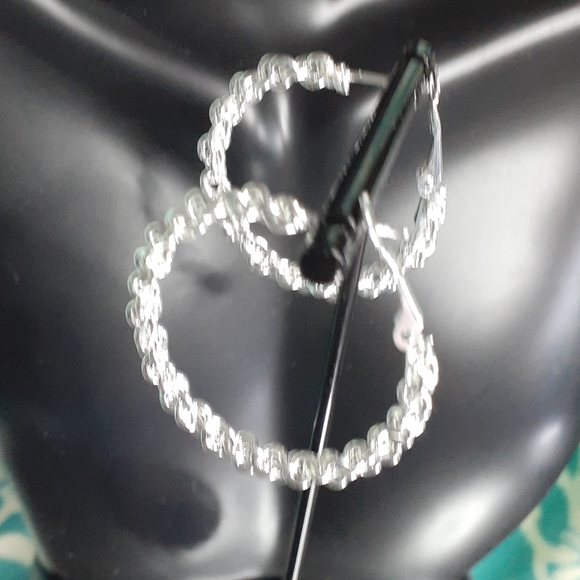 18K Gold F. Chain Links Hoop Earrings - 1.5 Inch D - Picture 5 of 6